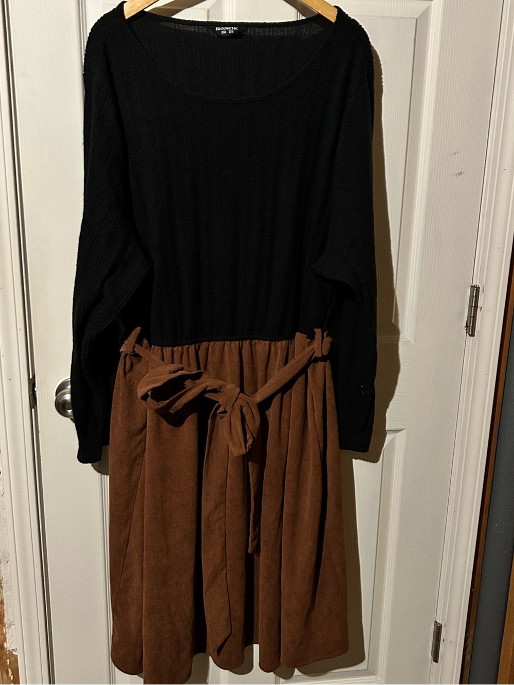 BloomChic Black & Brown Two-Tone Long Sleeve Tie-Waist Dress